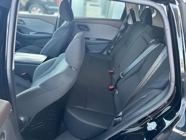 Used 2023 Nissan Rogue S AWD/4WD image 22