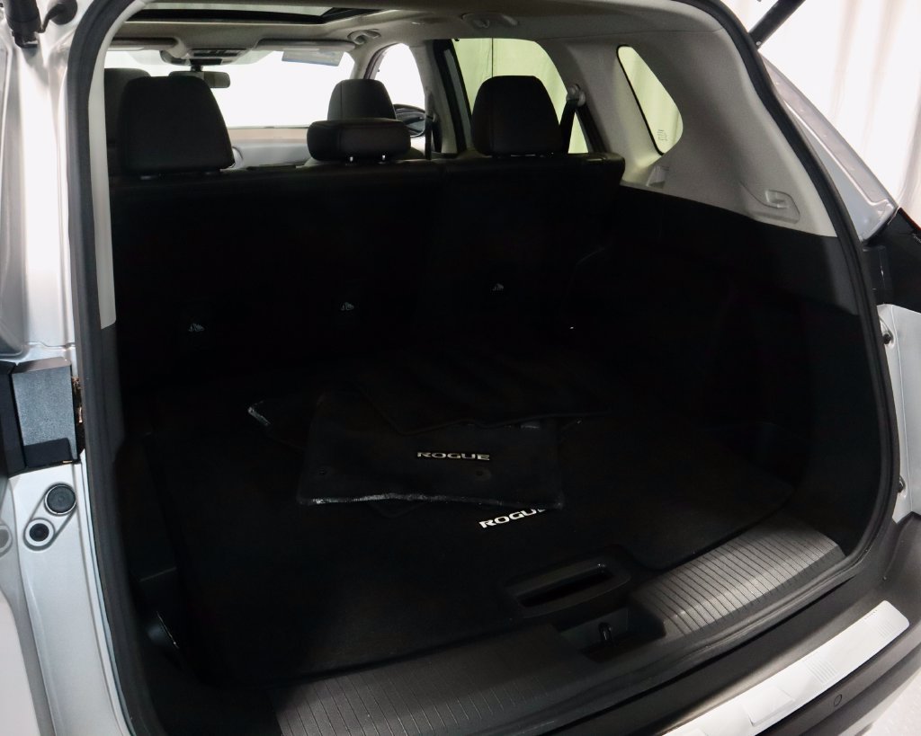 Used 2023 Nissan Rogue SV w/ SV Premium B Package AWD/4WD image 11