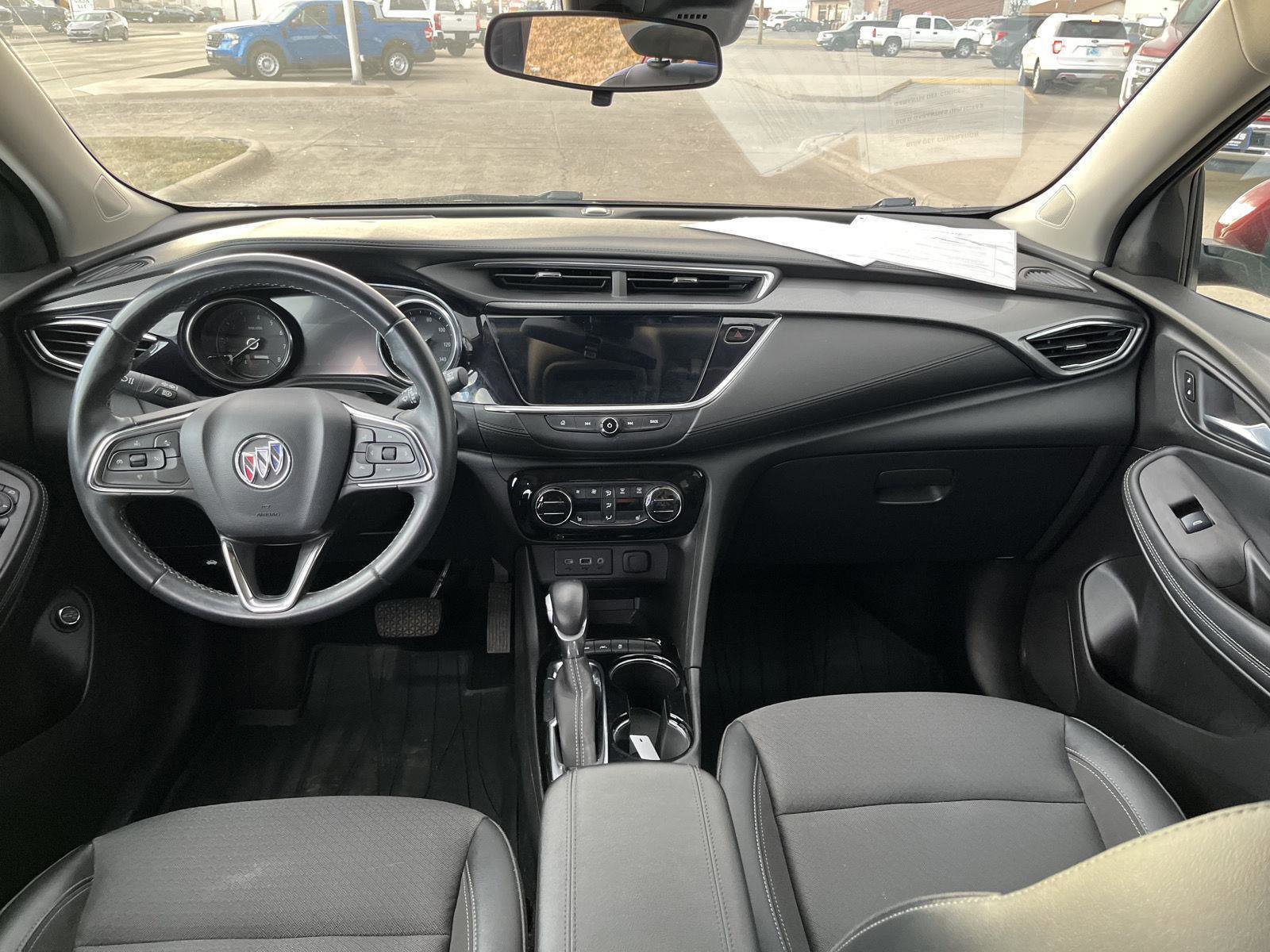 Used 2022 Buick Encore GX Select w/ Sport Touring Package image 9