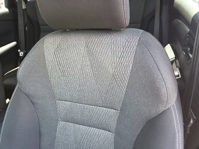Used 2025 Nissan Rogue SV FWD image 14