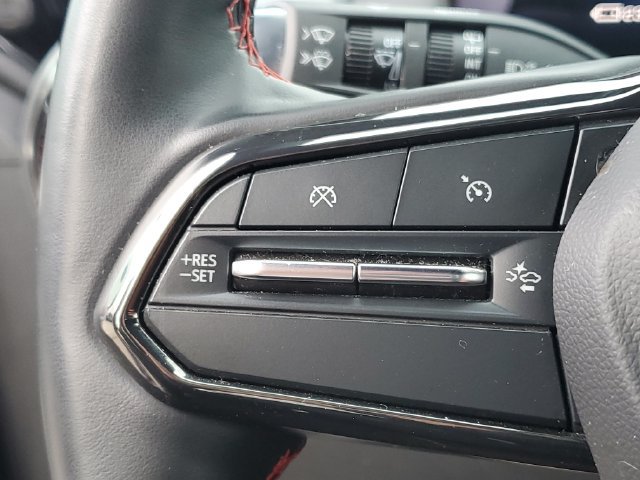 Used 2024 Chevrolet Equinox EV RS FWD image 11