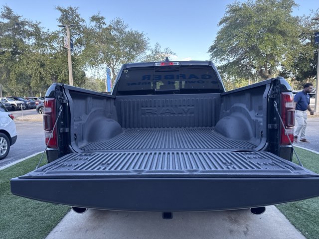 Used 2023 RAM 1500 Laramie AWD/4WD image 5