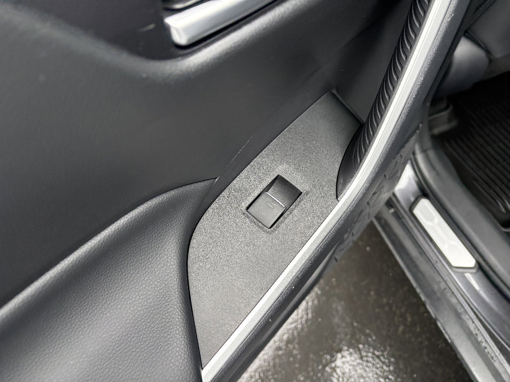 Used 2025 Toyota RAV4 XLE Premium w/ Weather Package AWD/4WD image 33