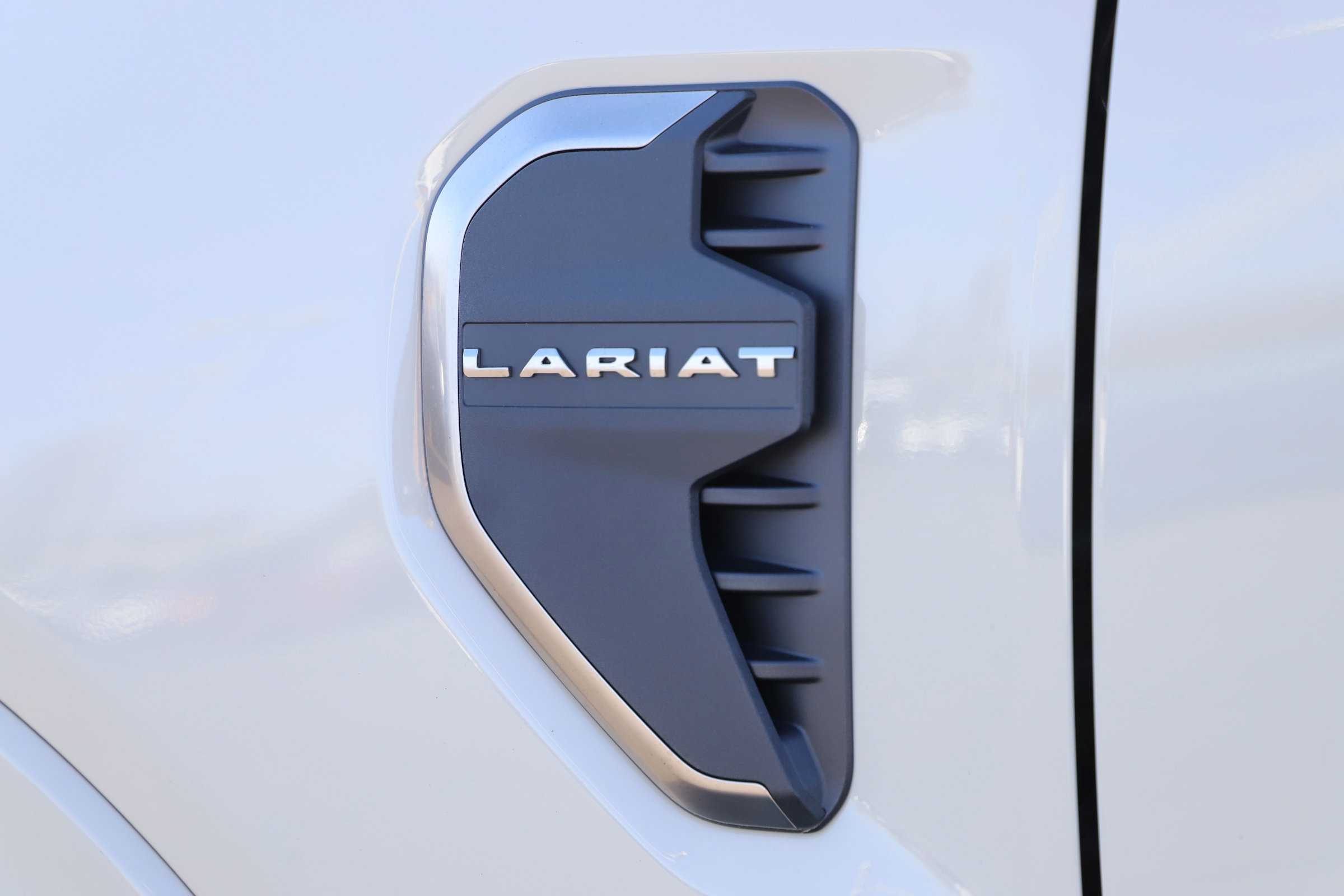 Certified 2025 Ford Ranger Lariat w/ Black Appearance Package image 7