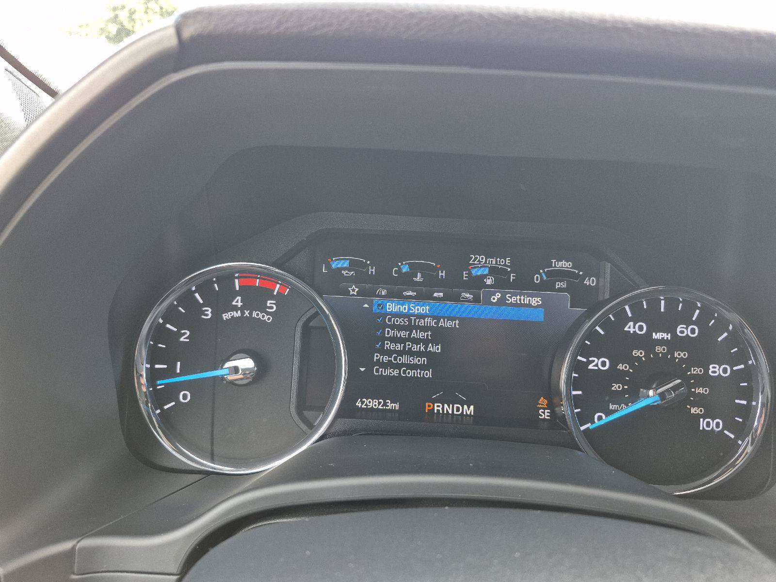 Certified 2022 Ford F450 Platinum w/ FX4 Off-Road Package AWD/4WD image 4