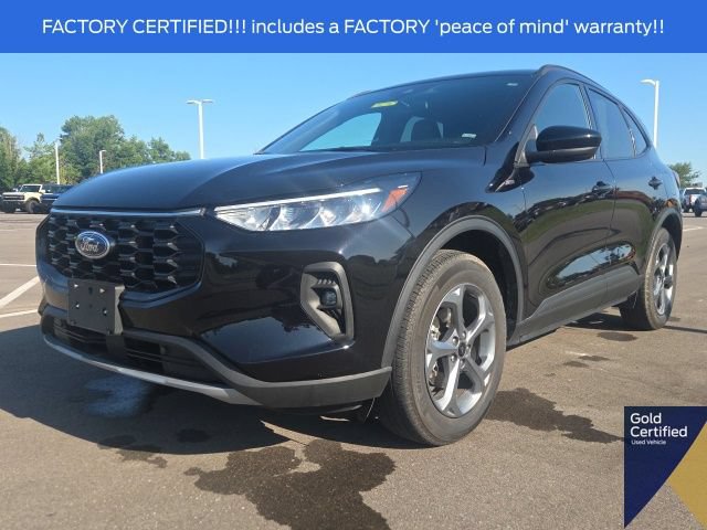 Certified 2025 Ford Escape ST-Line Select AWD/4WD image 2