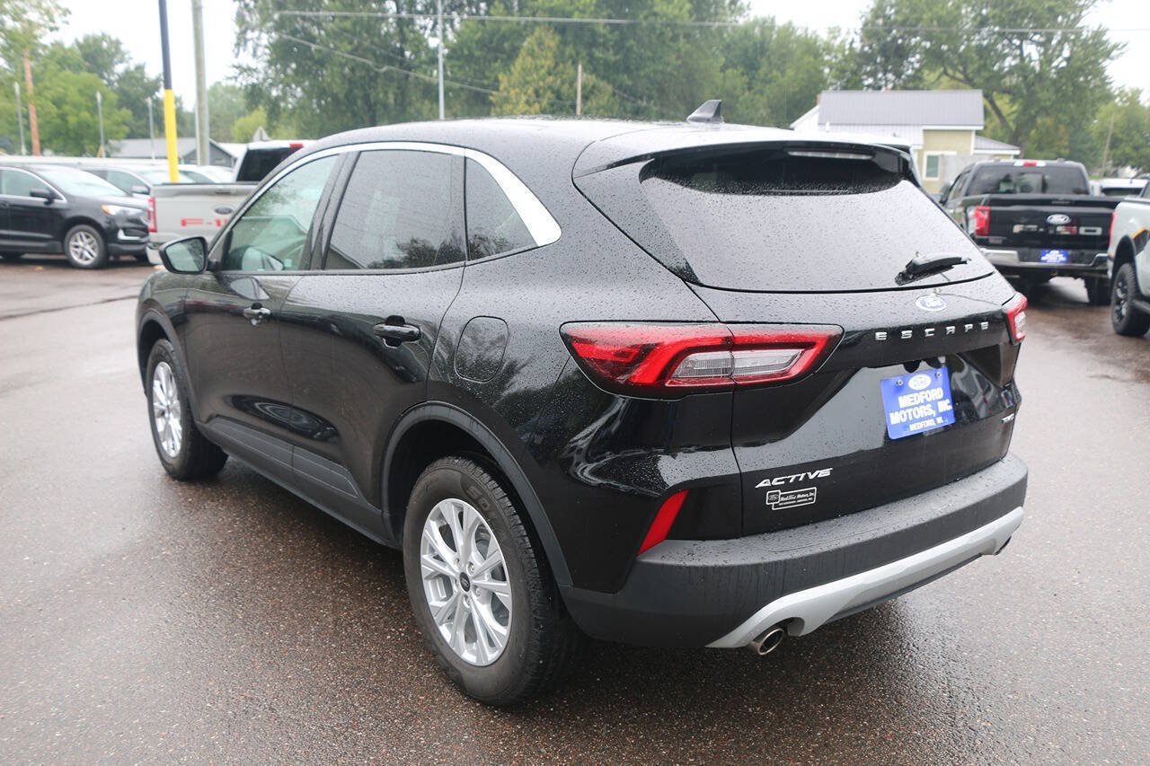 Certified 2024 Ford Escape Active AWD/4WD image 5