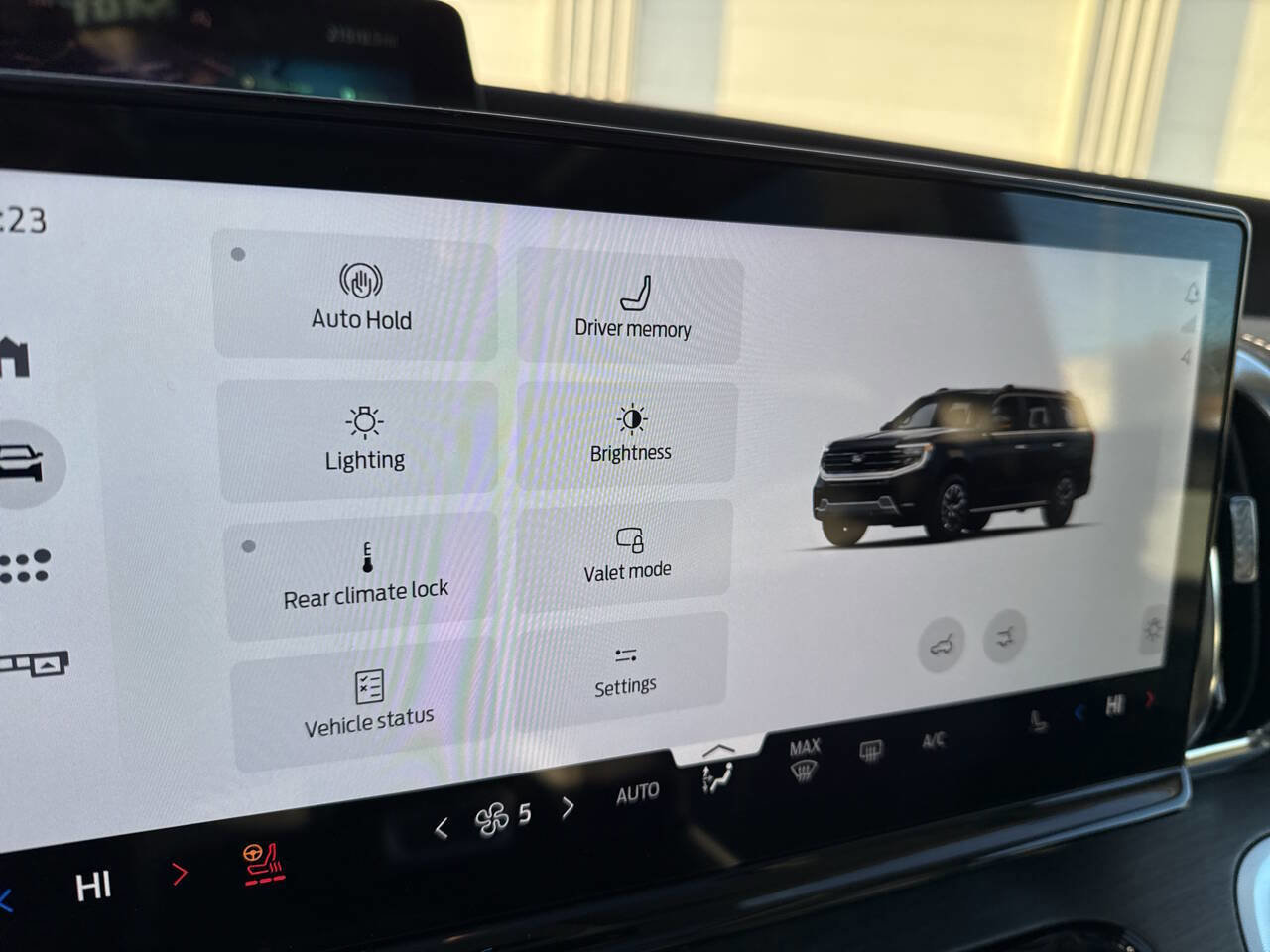 Certified 2025 Ford Expedition Max Platinum image 46