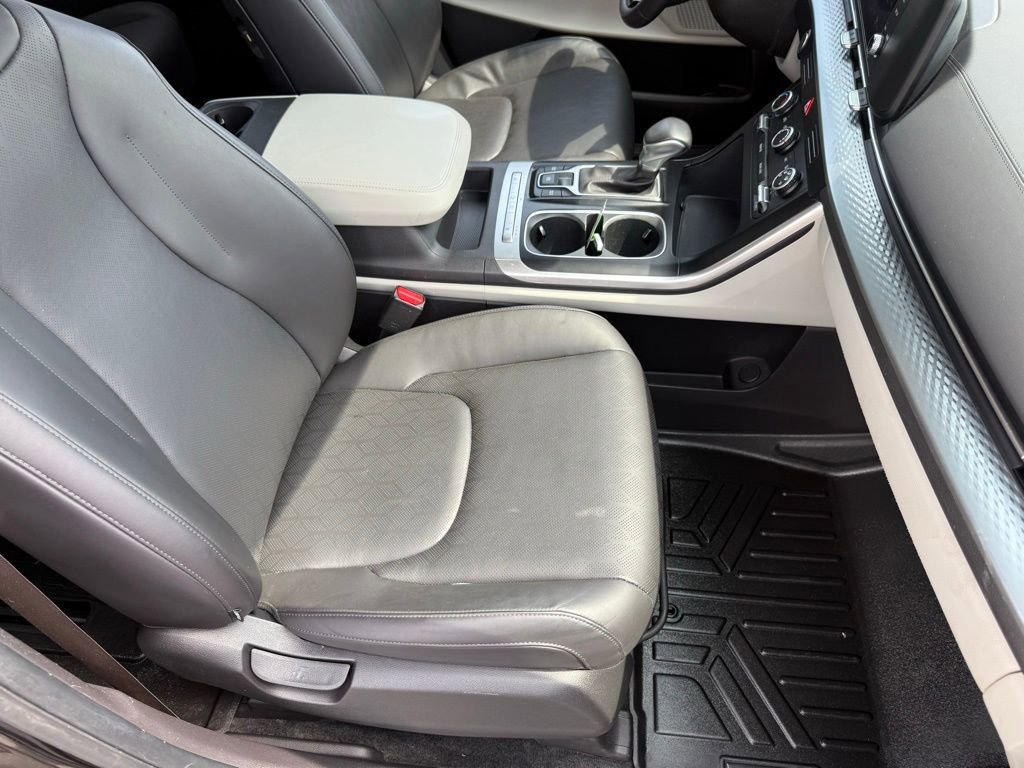 Used 2024 Kia Carnival LX FWD image 63