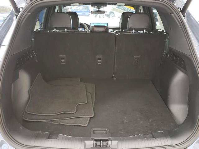 Certified 2025 Ford Escape ST-Line w/ Tech Pack #1 AWD/4WD image 9