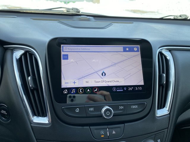 Used 2024 Chevrolet Malibu LT FWD image 17