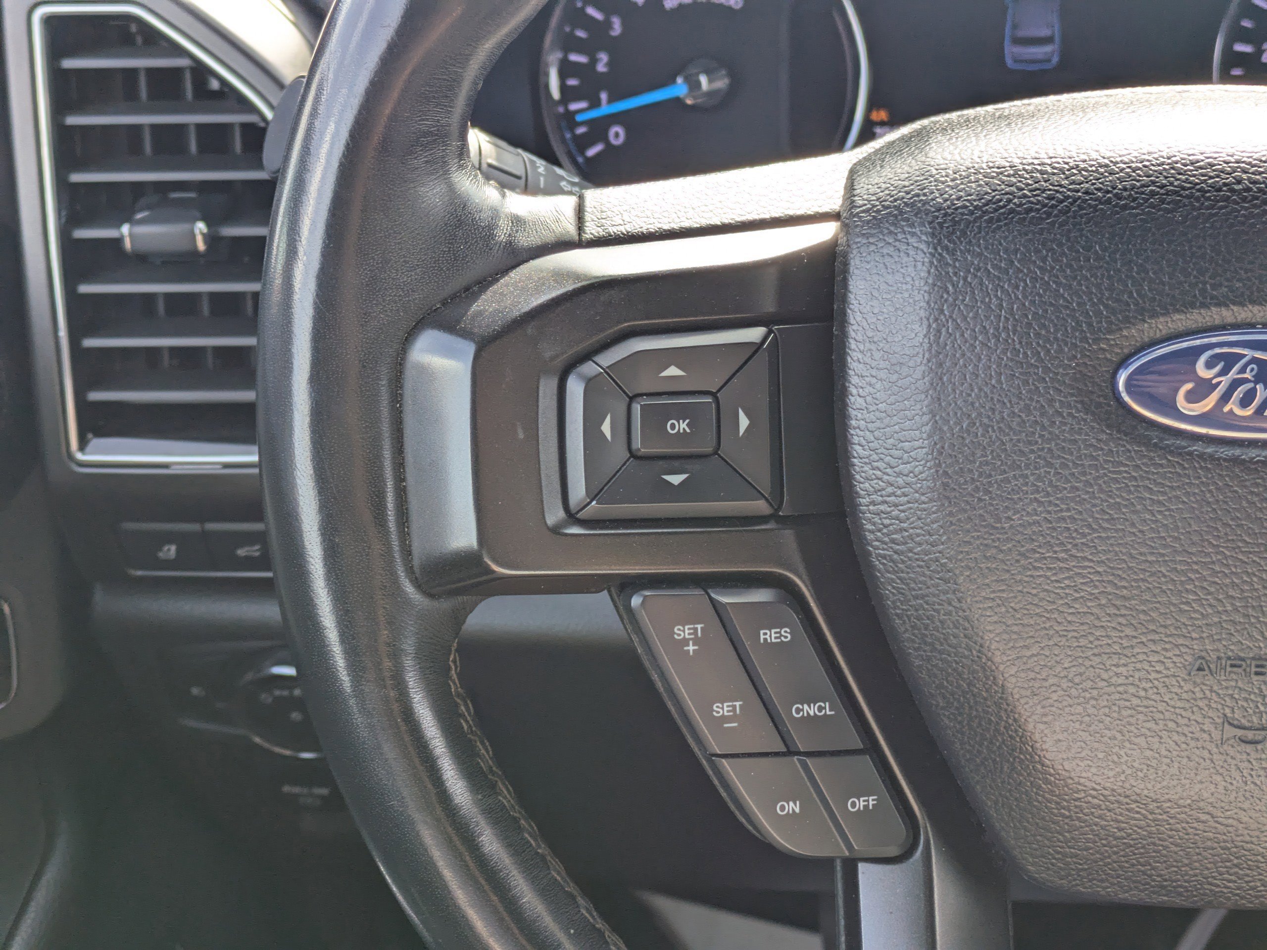 Certified 2020 Ford Expedition Limited image 21