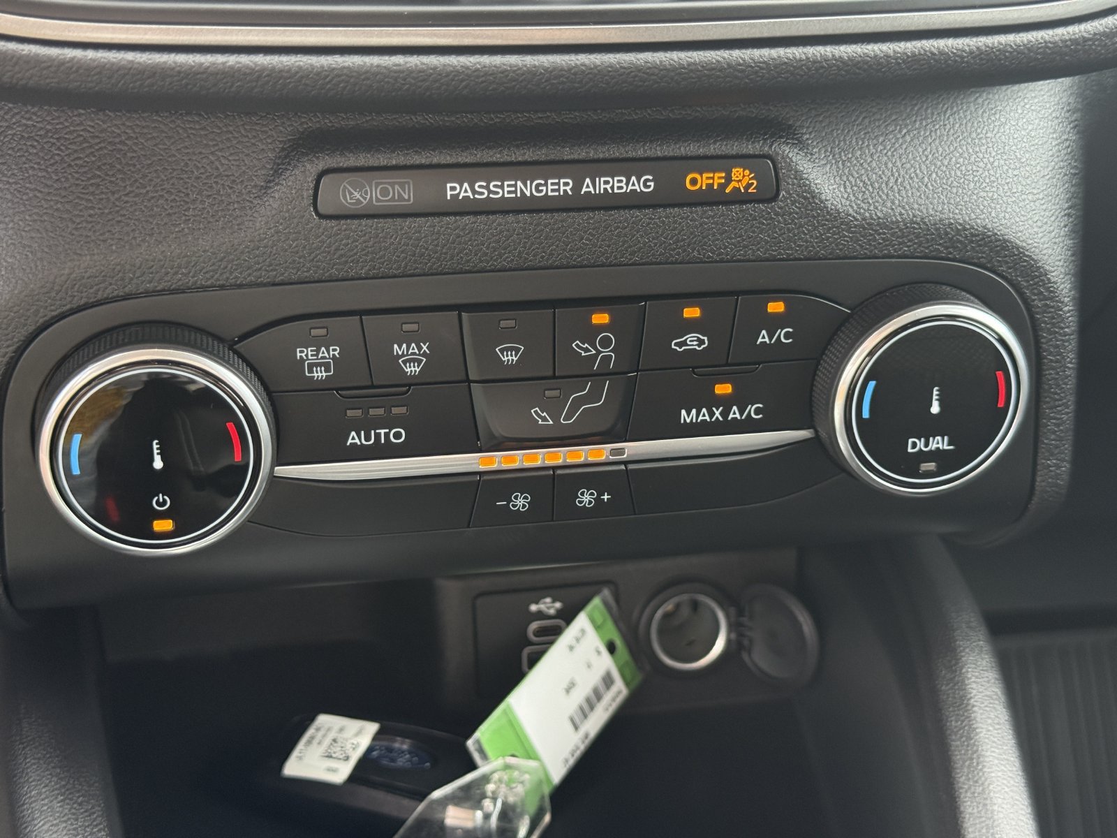Certified 2025 Ford Escape Active FWD image 27