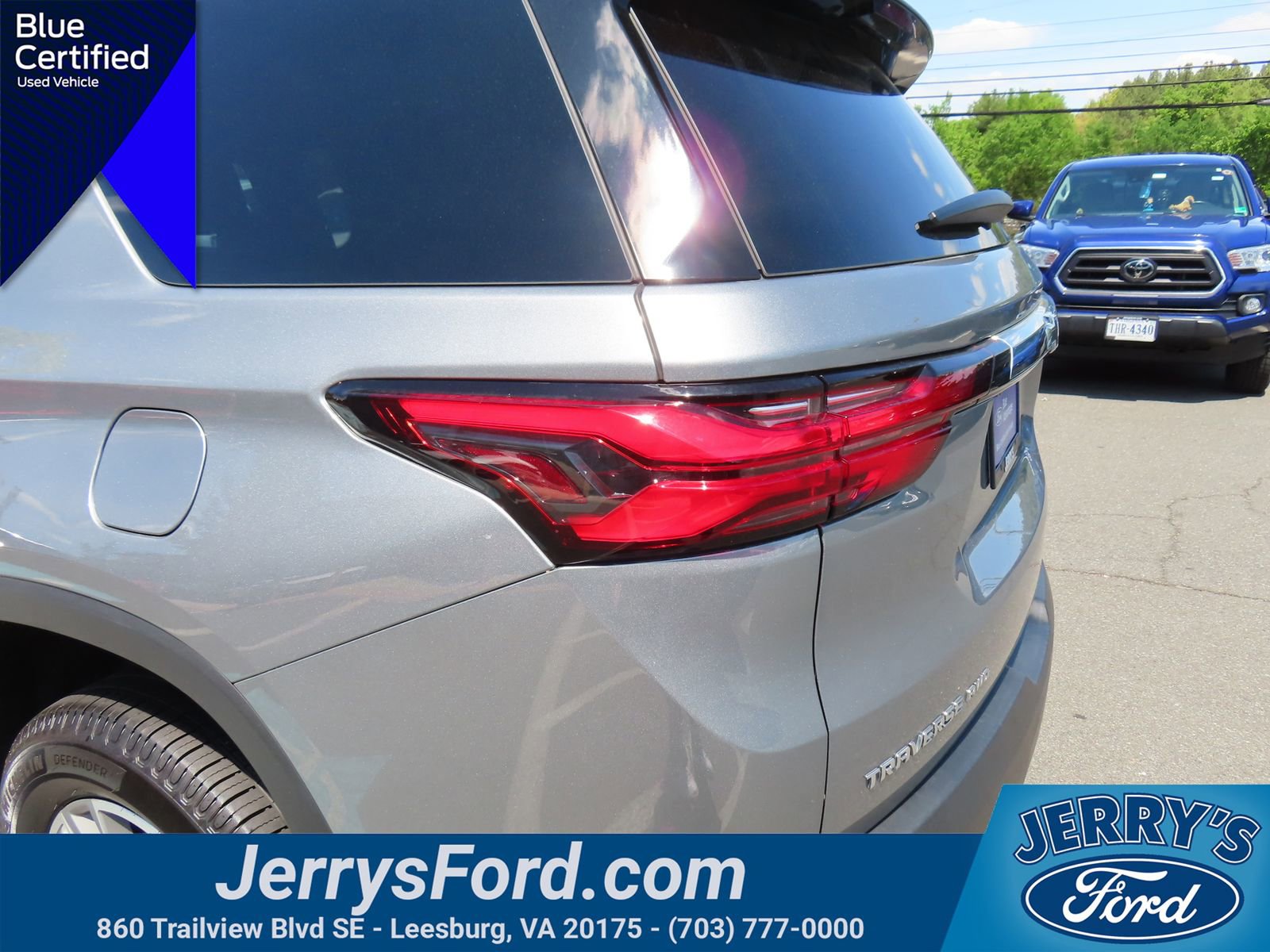 Used 2023 Chevrolet Traverse LT AWD/4WD image 11