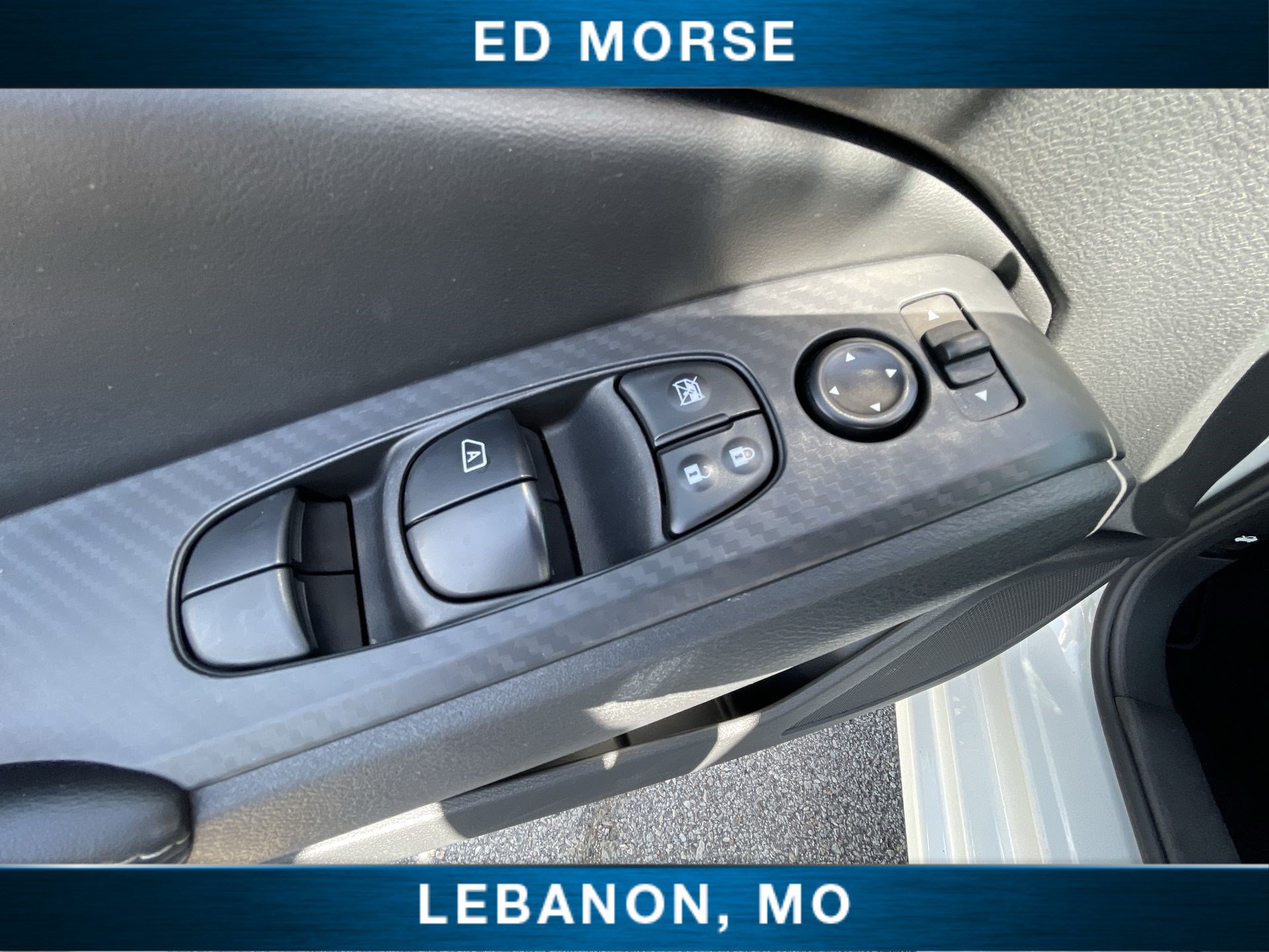Used 2025 Nissan Altima 2.5 SV FWD image 21