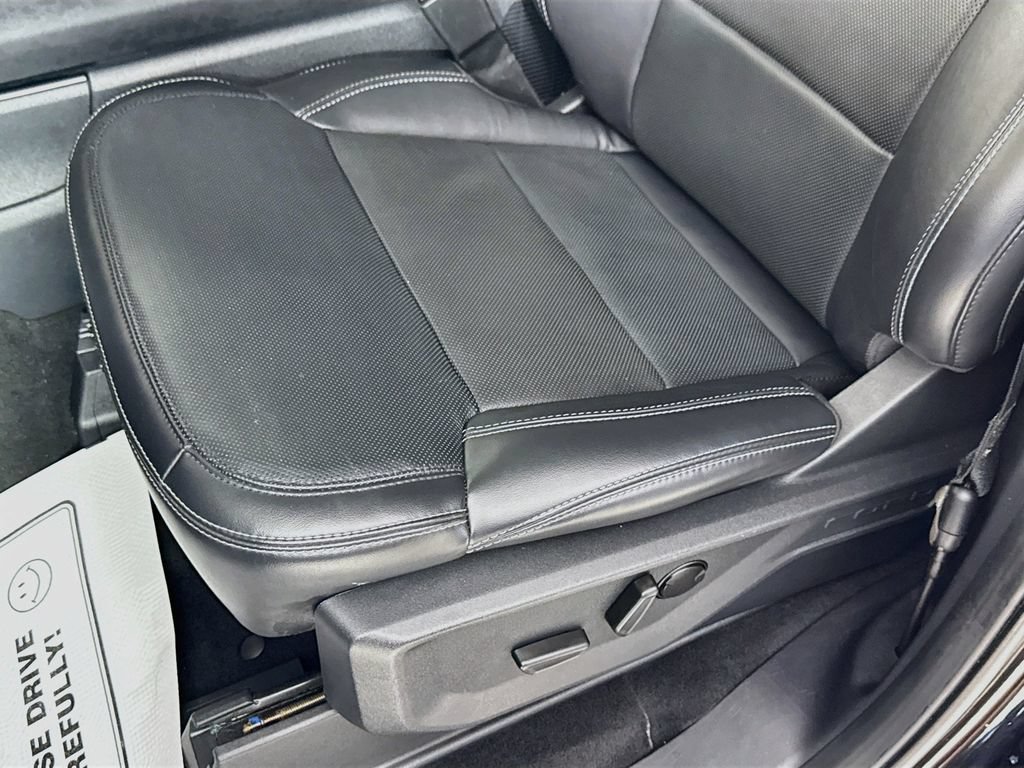 Certified 2025 Ford Expedition Platinum AWD/4WD image 24