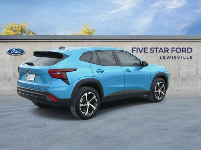 Used 2025 Chevrolet Trax RS w/ Sunroof Package FWD image 8