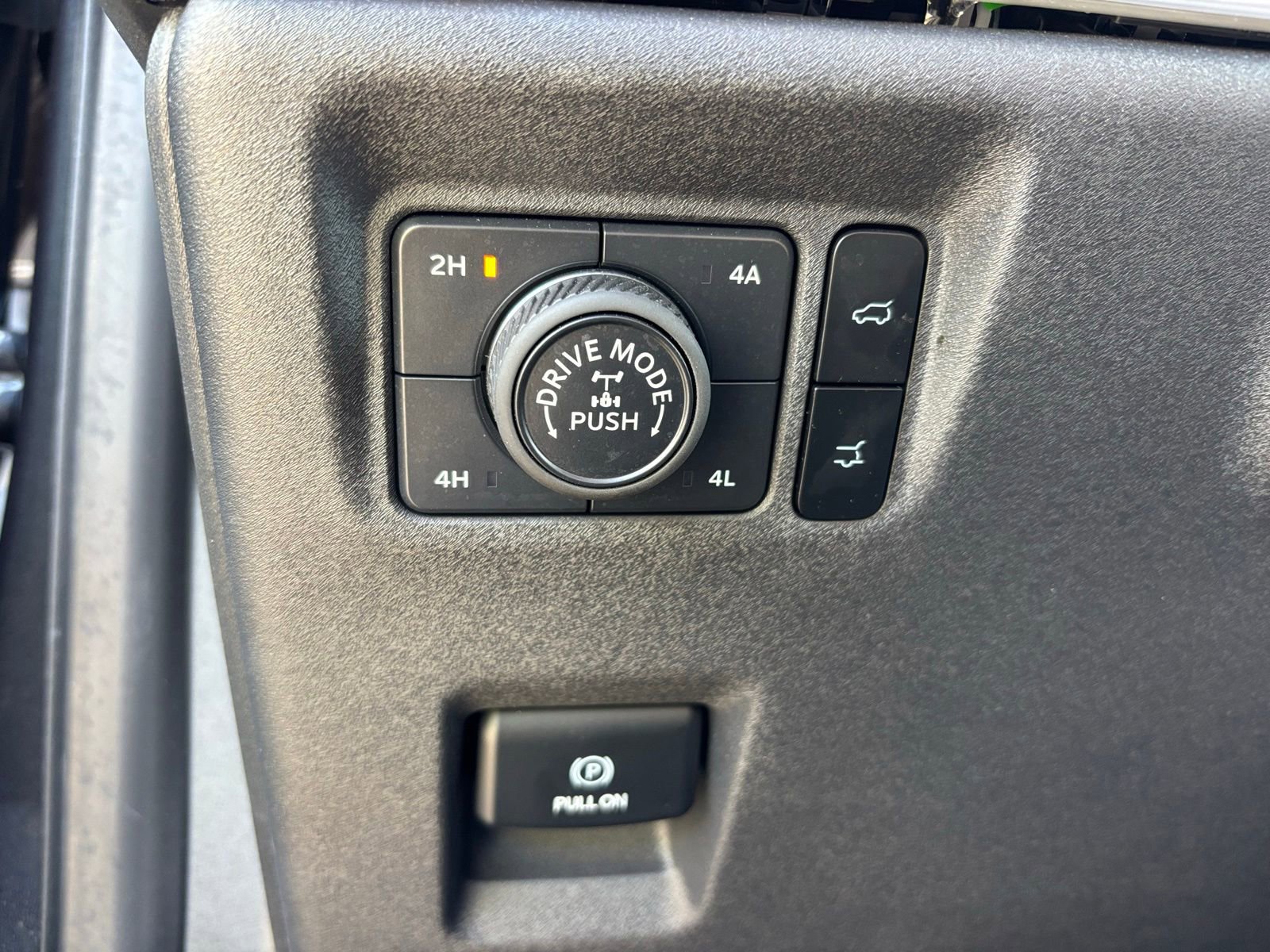 Certified 2025 Ford Expedition Tremor AWD/4WD image 7