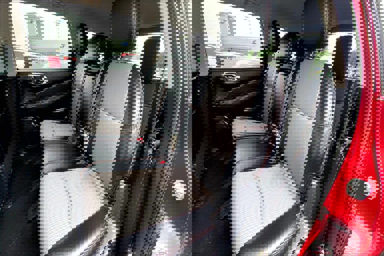 Used 2020 Nissan Pathfinder SV w/ Rock Creek Edition image 19