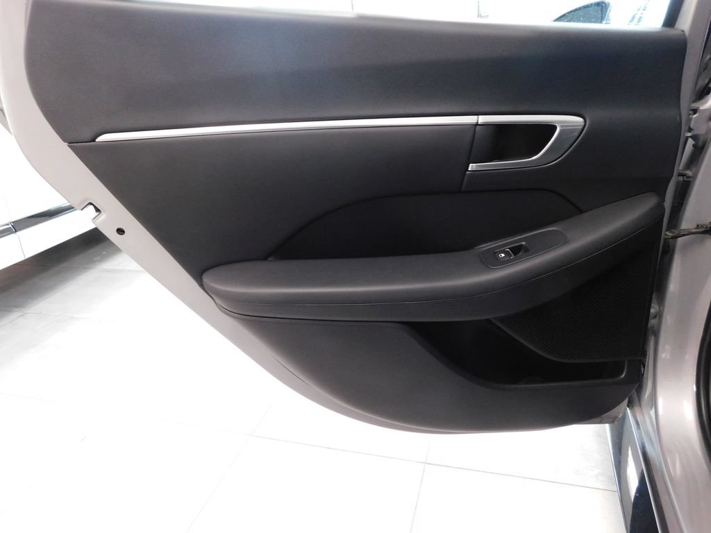 Used 2023 Hyundai Sonata SEL FWD image 28