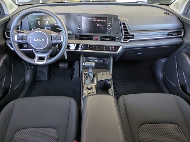 Used 2024 Kia Sportage LX image 12