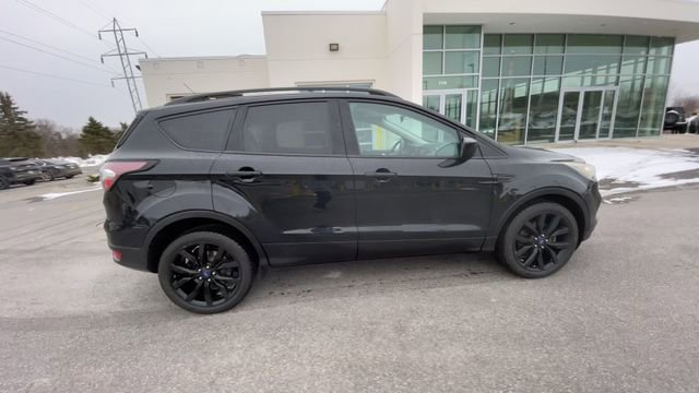 Certified 2017 Ford Escape SE w/ Equipment Group 201A image 9