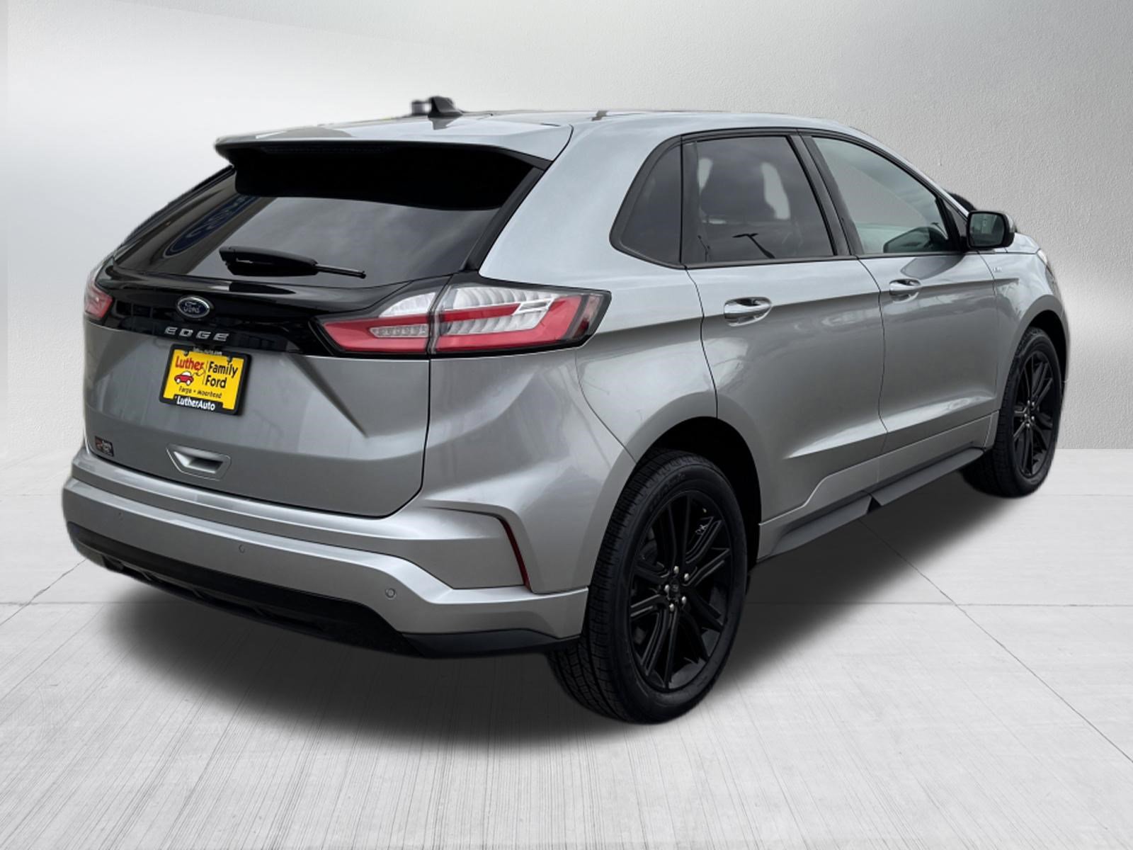 Certified 2024 Ford Edge ST-Line AWD/4WD image 7