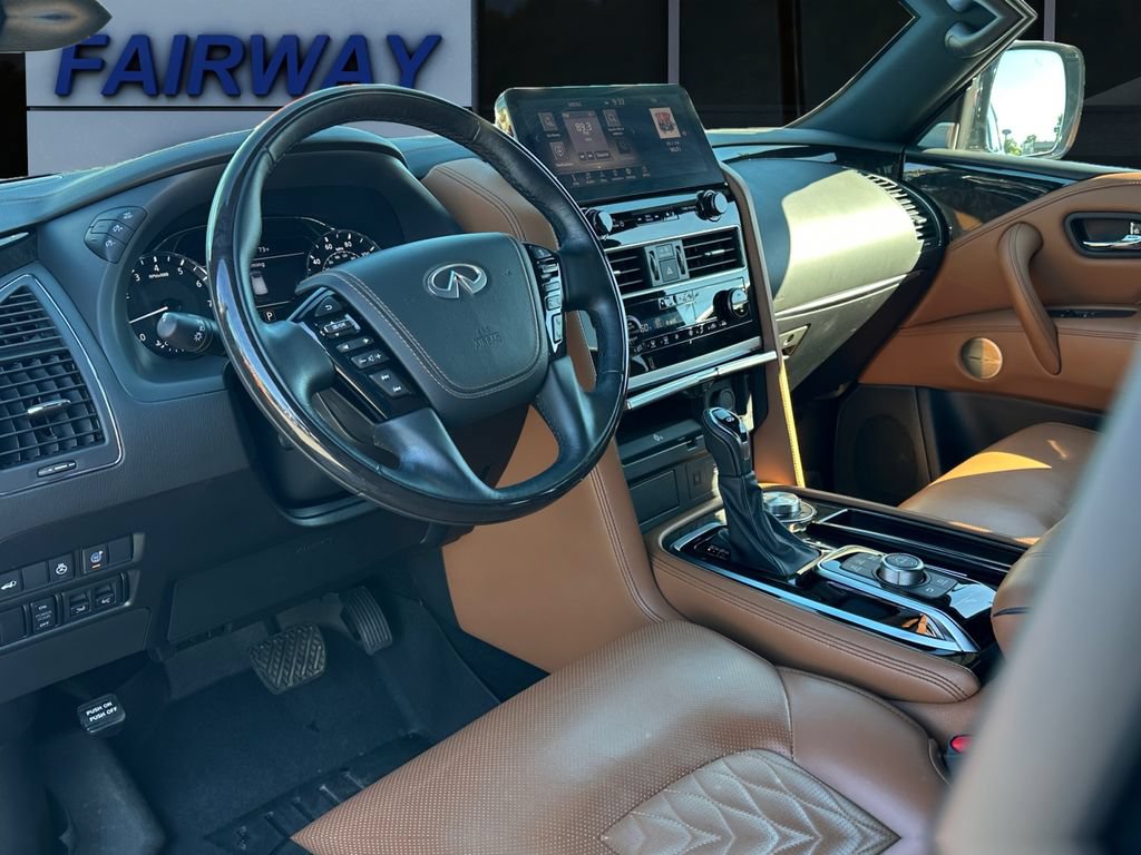 Used 2024 INFINITI QX80 Sensory w/ Cargo Package AWD/4WD image 16