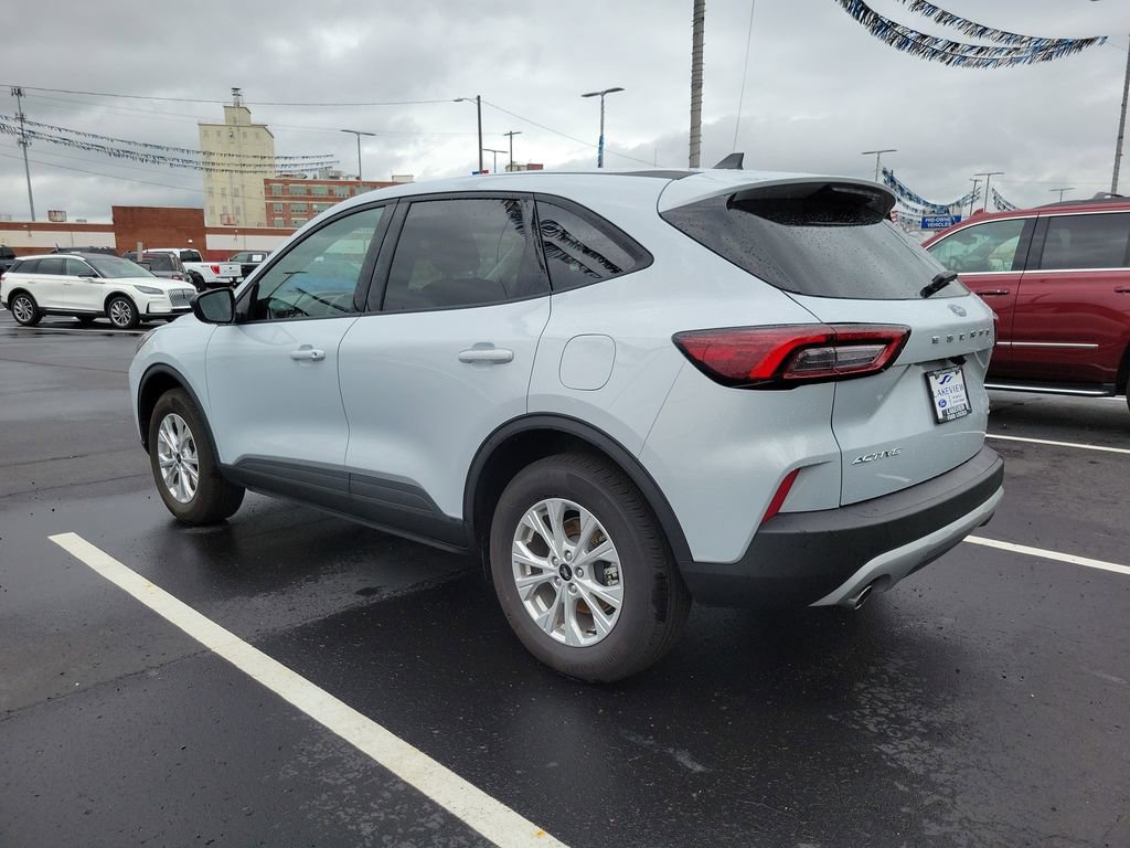 Certified 2025 Ford Escape Active w/ Cold Weather Package AWD/4WD image 4