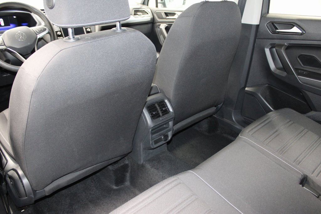 Used 2022 Volkswagen Tiguan S image 21