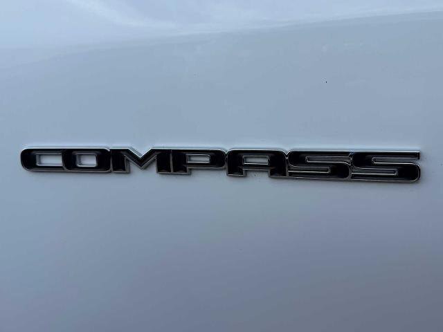 Used 2024 Jeep Compass Latitude AWD/4WD image 28