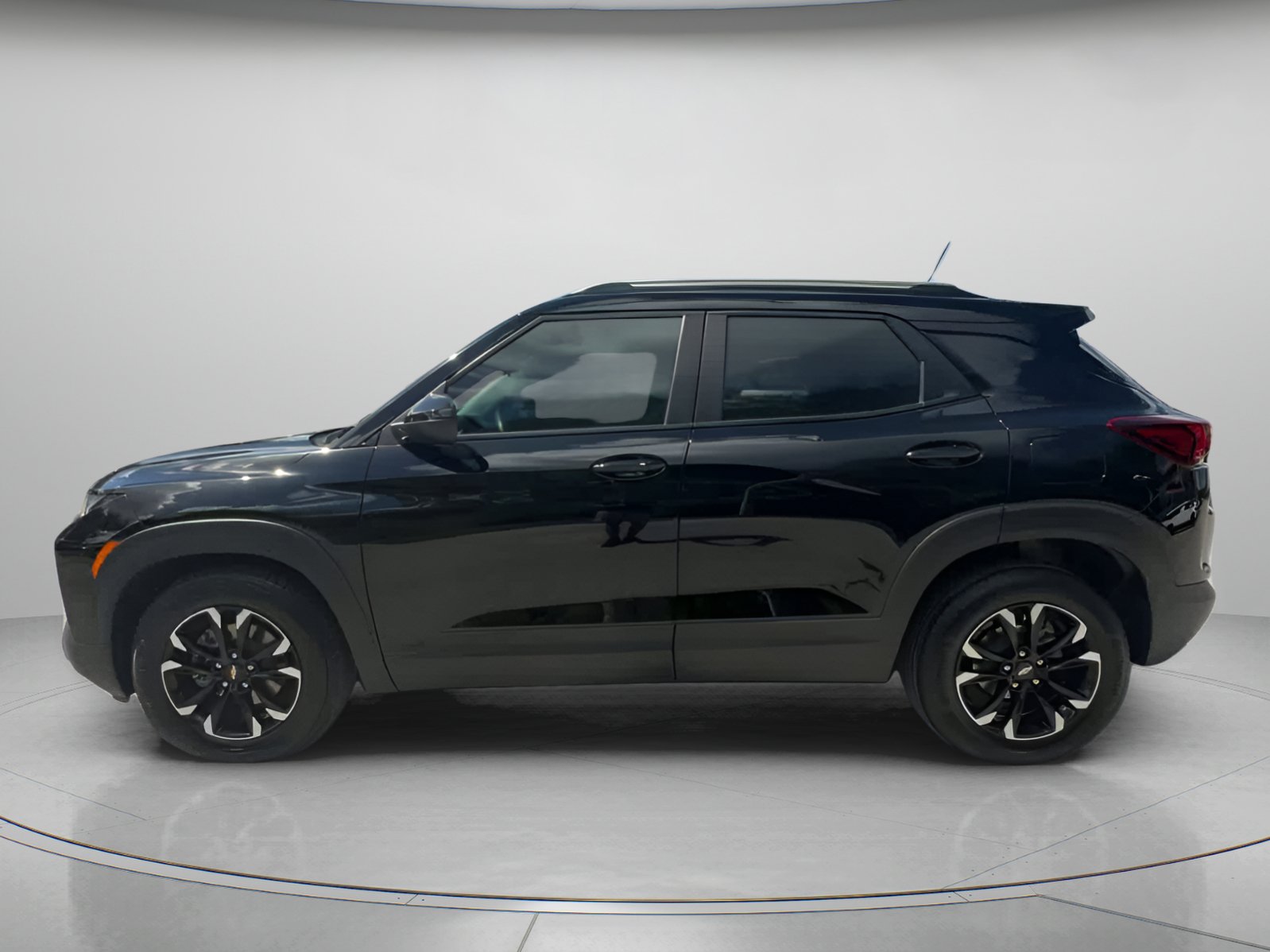 Used 2022 Chevrolet TrailBlazer LT FWD image 17