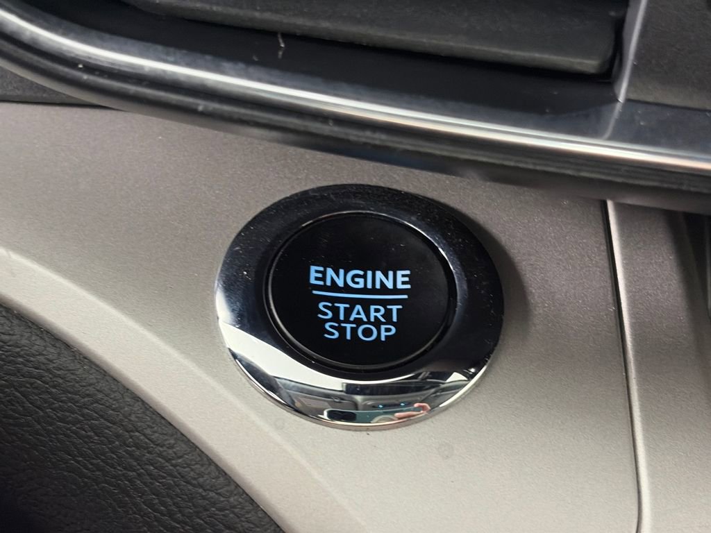 Certified 2024 Ford Explorer XLT w/ Equipment Group 202A image 23