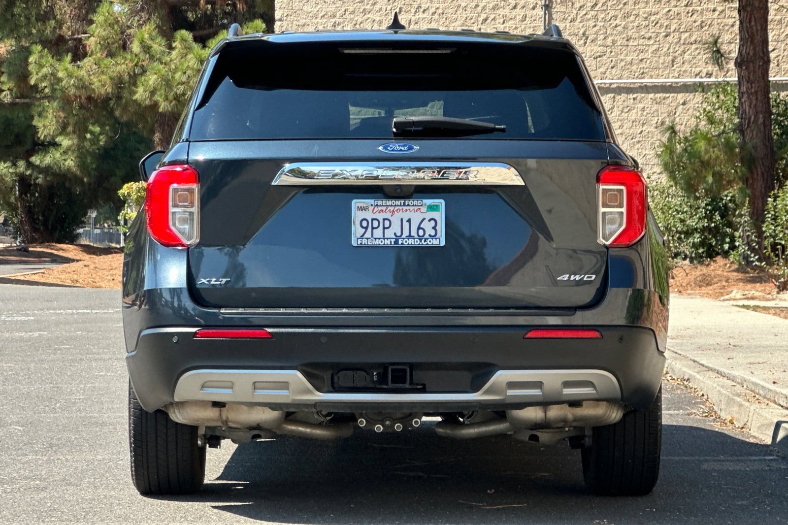 Certified 2024 Ford Explorer XLT w/ Equipment Group 202A AWD/4WD image 4