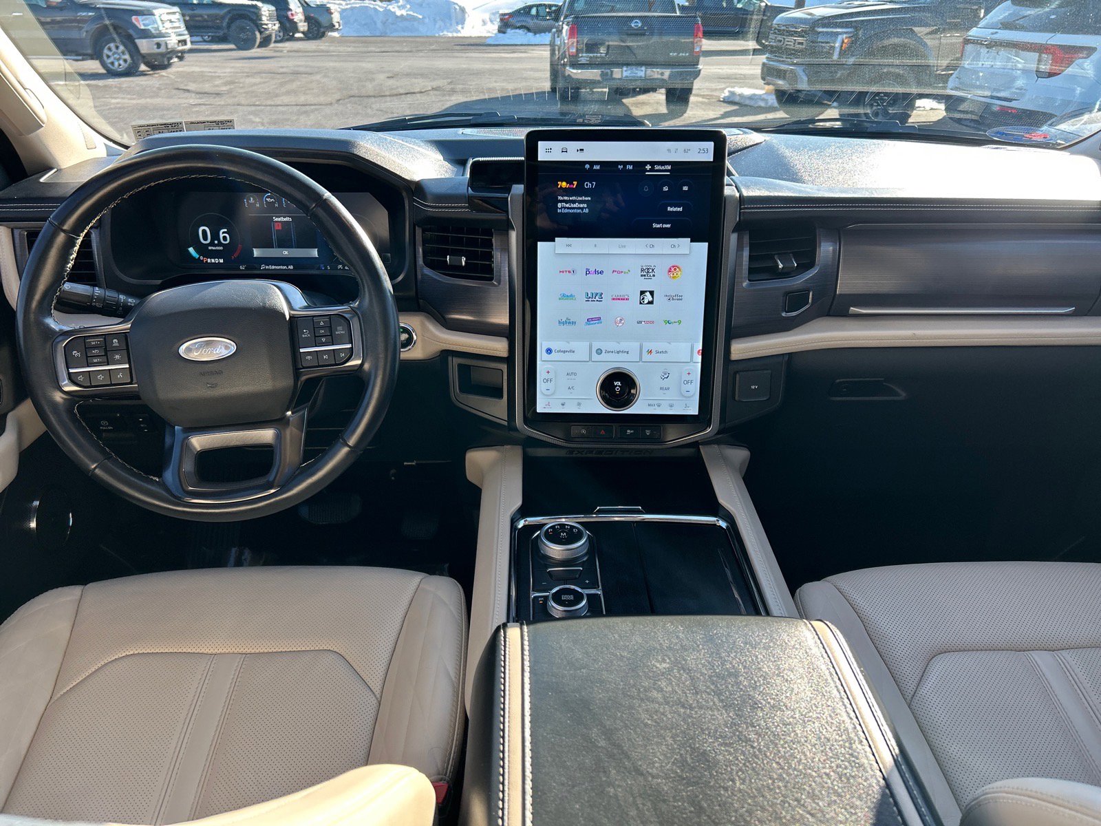 Certified 2022 Ford Expedition Platinum image 3