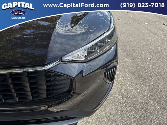 Certified 2023 Ford Escape Active w/ Tech Pack #2 image 11