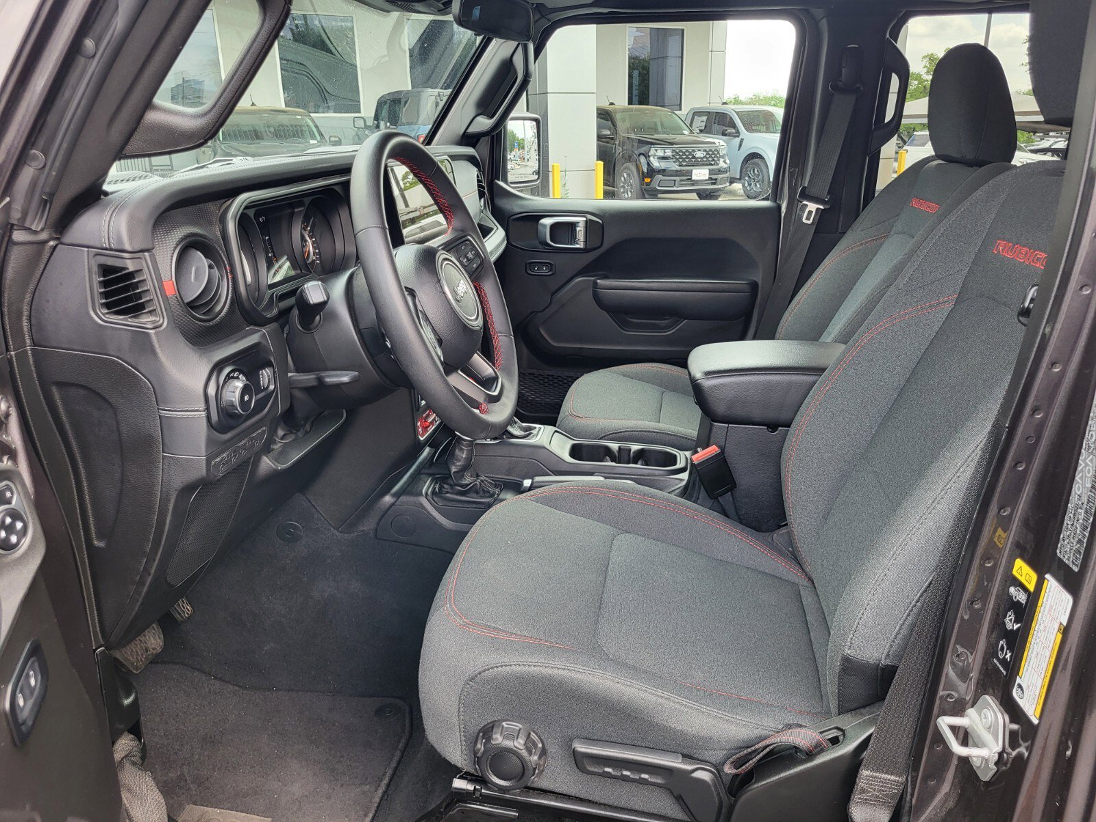 Used 2025 Jeep Wrangler Unlimited Rubicon image 19