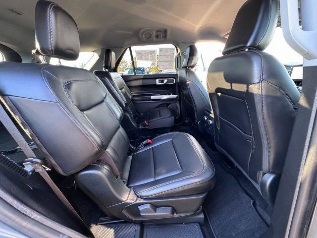 Certified 2021 Ford Explorer XLT w/ Equipment Group 202A image 29