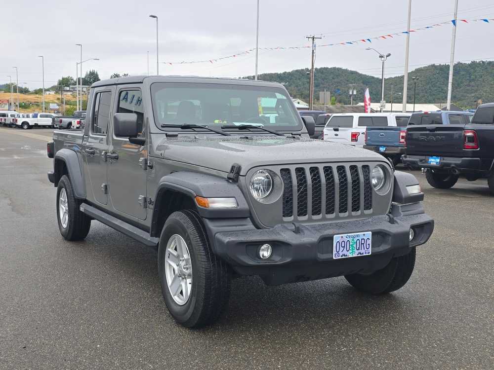 Used 2020 Jeep Gladiator Sport w/ Quick Order Package 24S AWD/4WD image 11