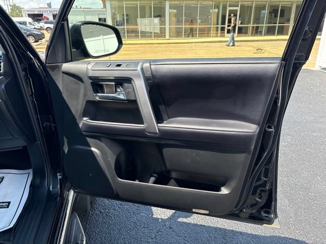 Used 2019 Toyota 4Runner Limited RWD image 19