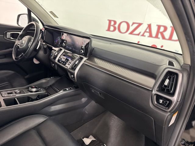 Used 2021 Kia Sorento S image 17