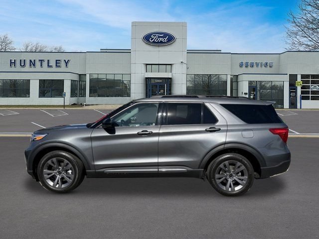 Certified 2024 Ford Explorer XLT w/ Equipment Group 202A AWD/4WD image 6