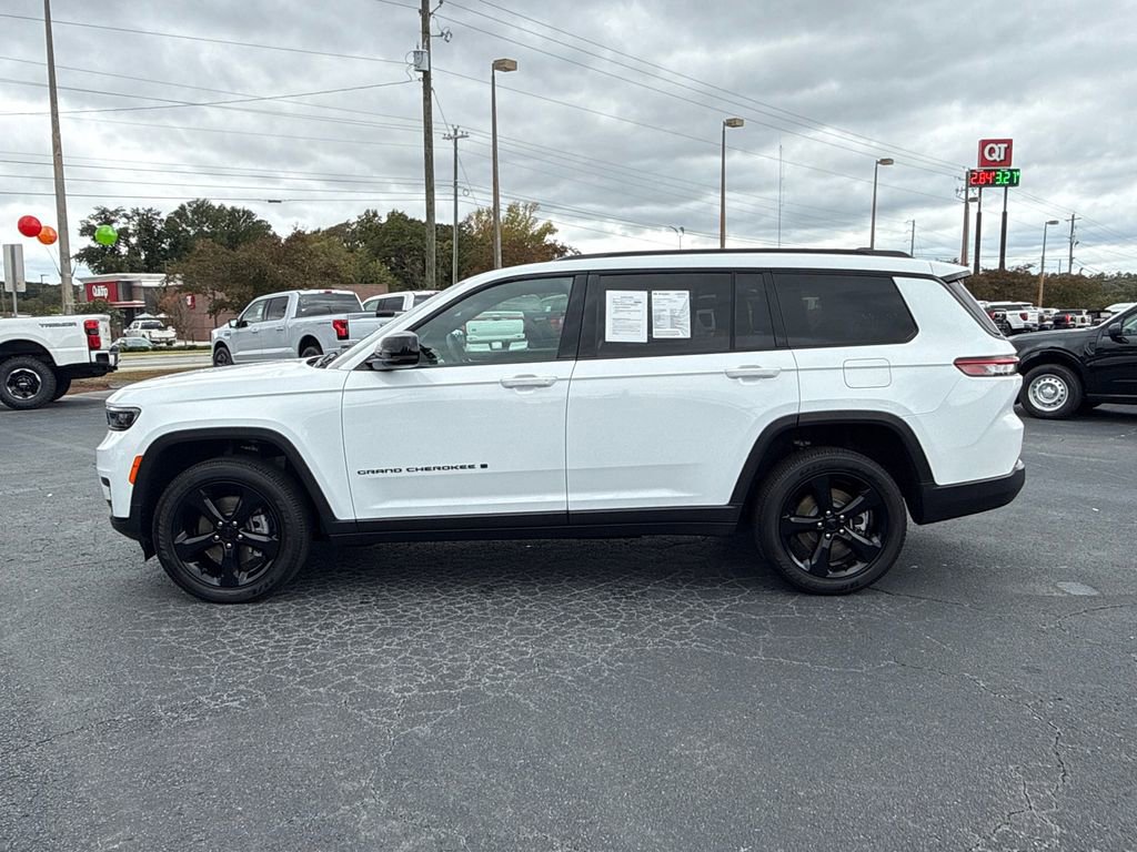 Used 2025 Jeep Grand Cherokee L Altitude RWD image 6