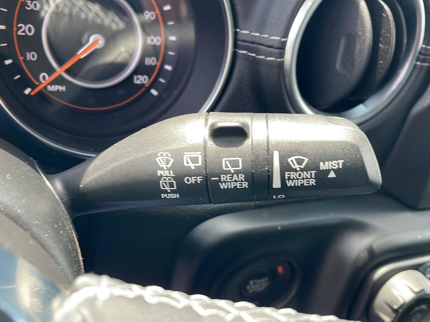 Used 2020 Jeep Wrangler Unlimited Sahara AWD/4WD image 17