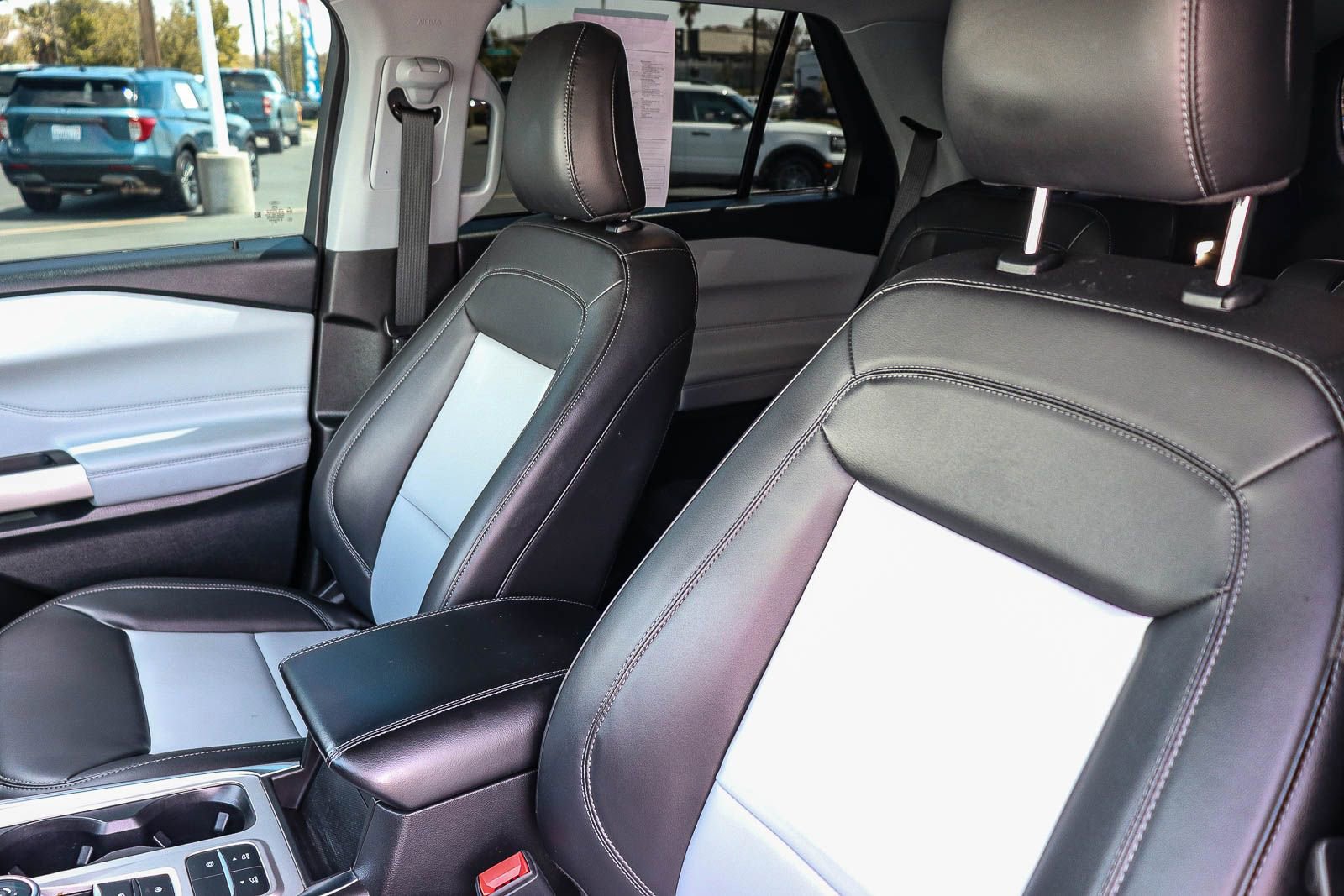 Certified 2023 Ford Explorer XLT w/ Equipment Group 202A image 25