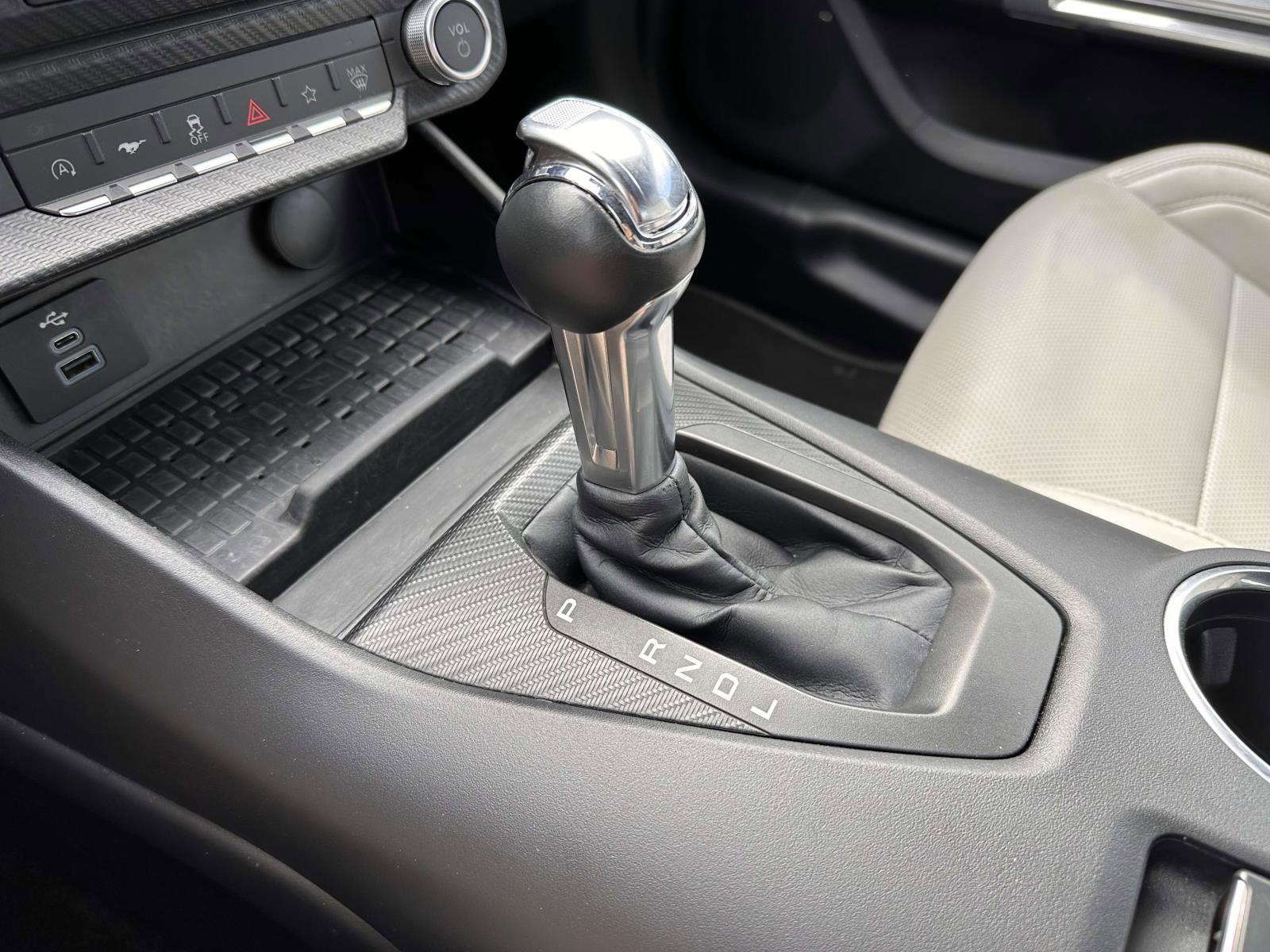 Certified 2024 Ford Mustang Premium image 25