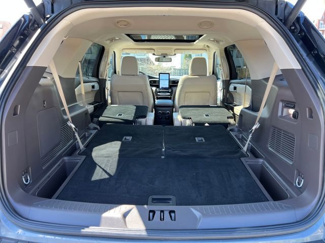 Certified 2023 Ford Explorer Platinum w/ Technology Package image 38
