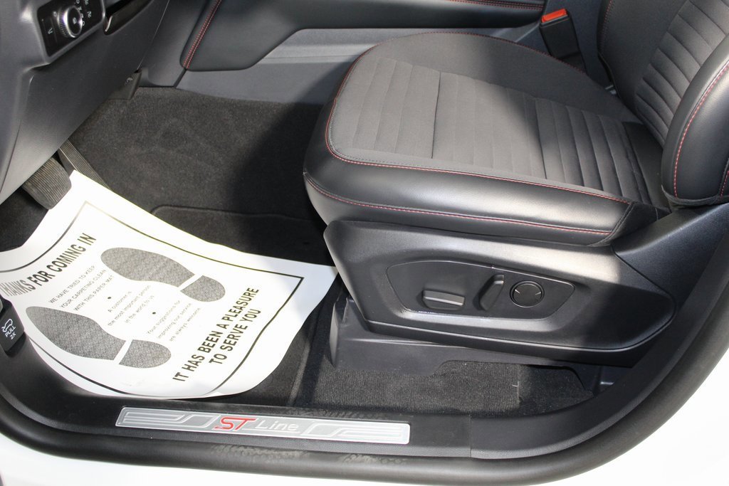 Certified 2025 Ford Explorer ST-Line w/ ST-Line Street Pack image 10