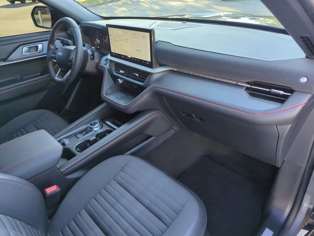 Certified 2025 Ford Explorer ST-Line w/ Premium Package image 25