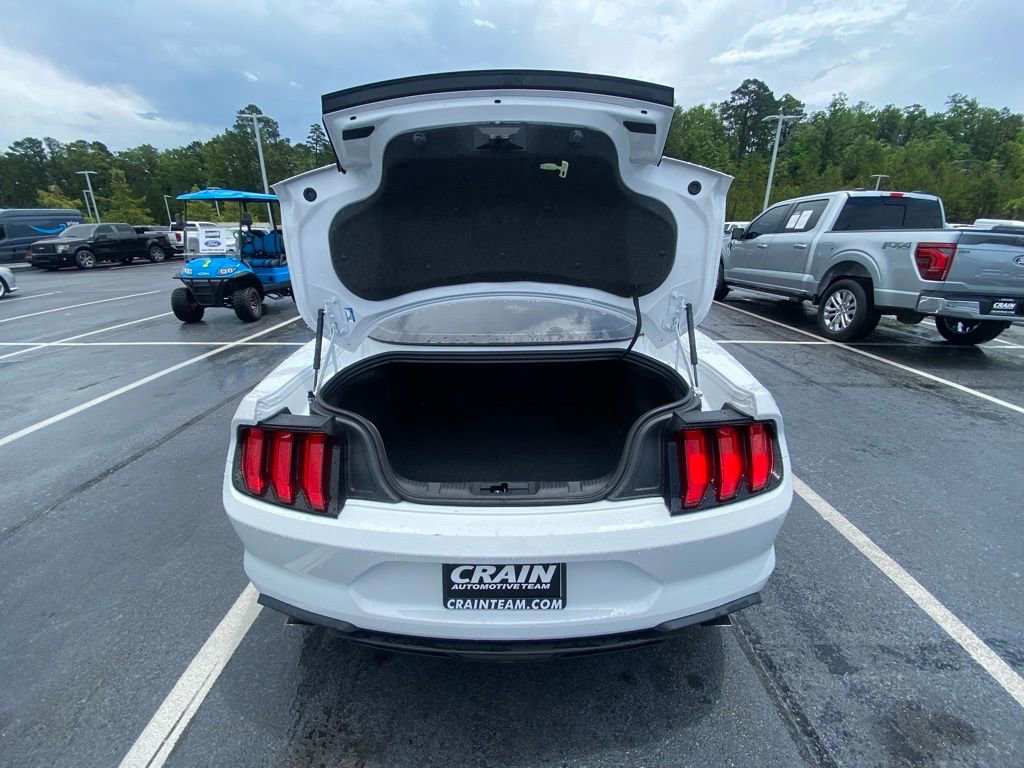 Certified 2021 Ford Mustang Coupe w/ Black Accent Package RWD image 26